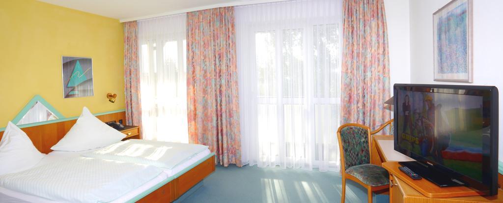 Hotel St. Martin Marktoberdorf Szoba fotó